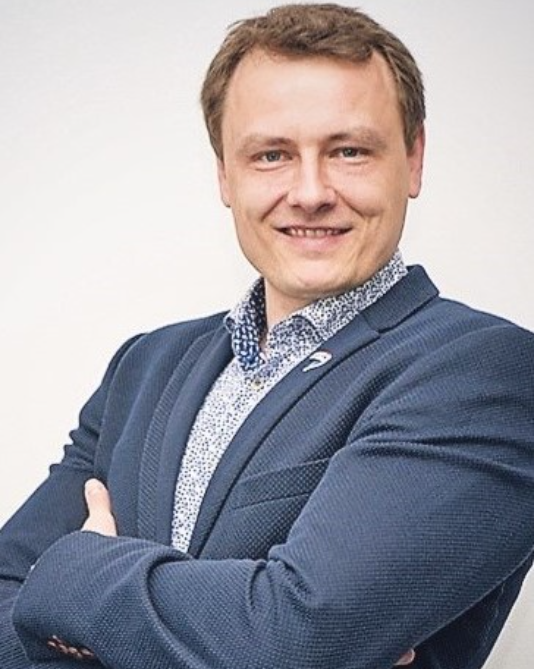 Ivan Chlebo      RE/MAX